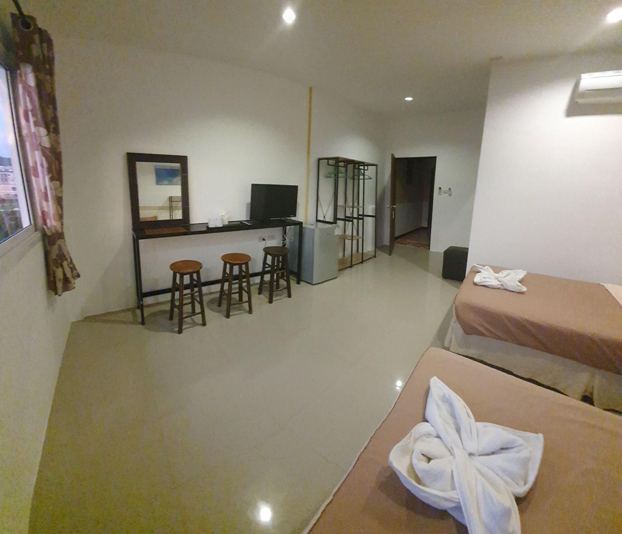 Athome @Nanai 8 Patong Екстериор снимка